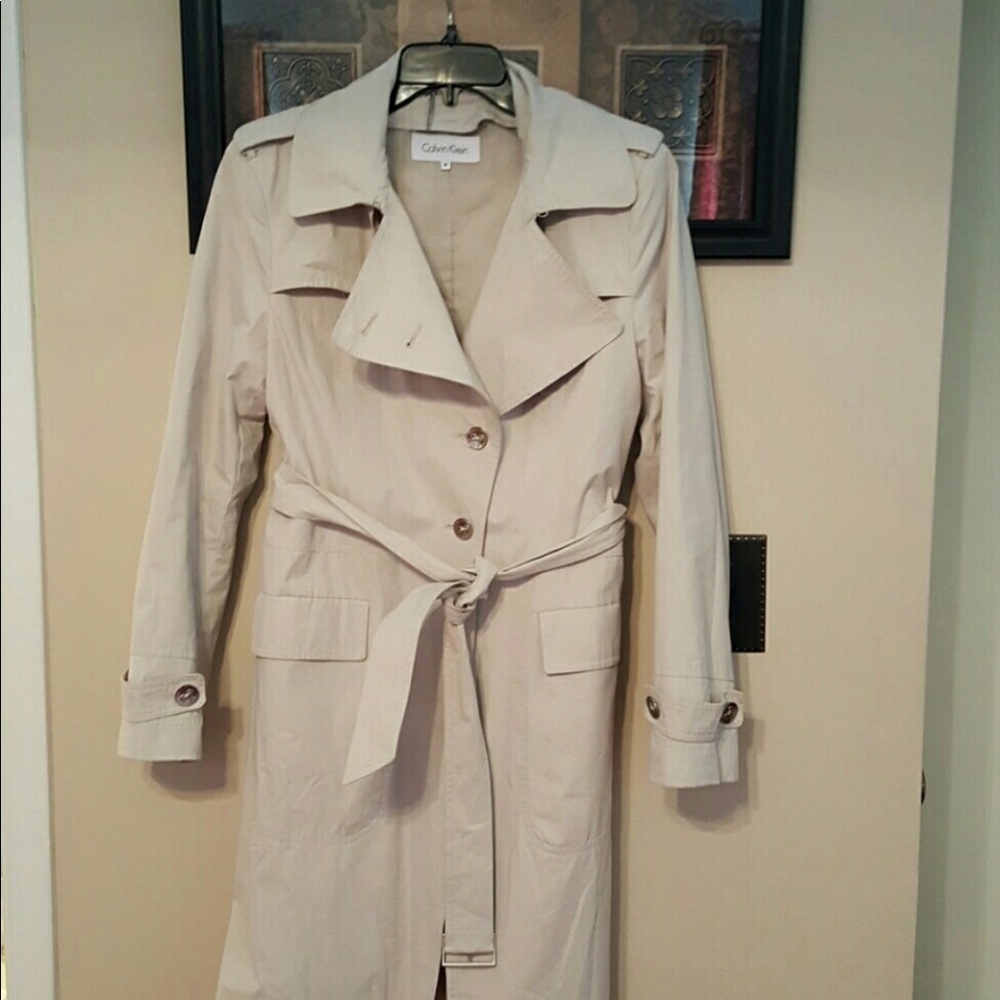 Women Calvin Klein light coat